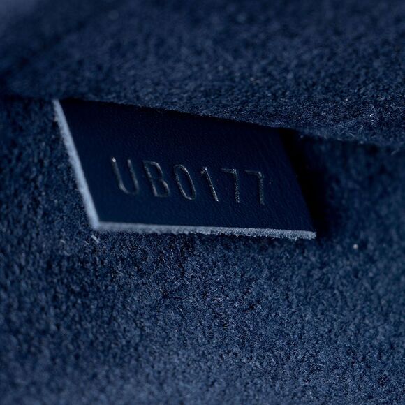 Louis Vuitton Epi Leather Neverfull MM Pochette - Picture 5 of 12